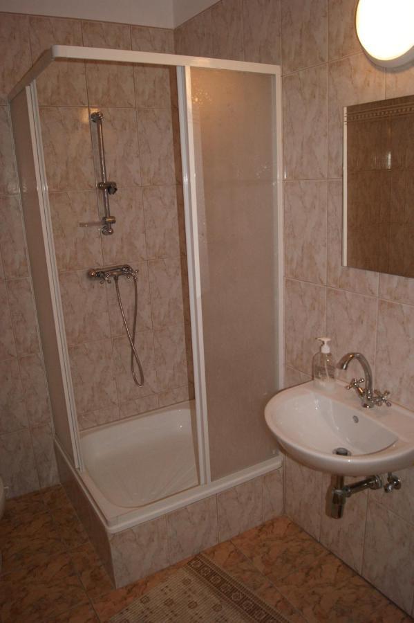 Stado Ogierow Sierakow Hotel Шераков Екстериор снимка