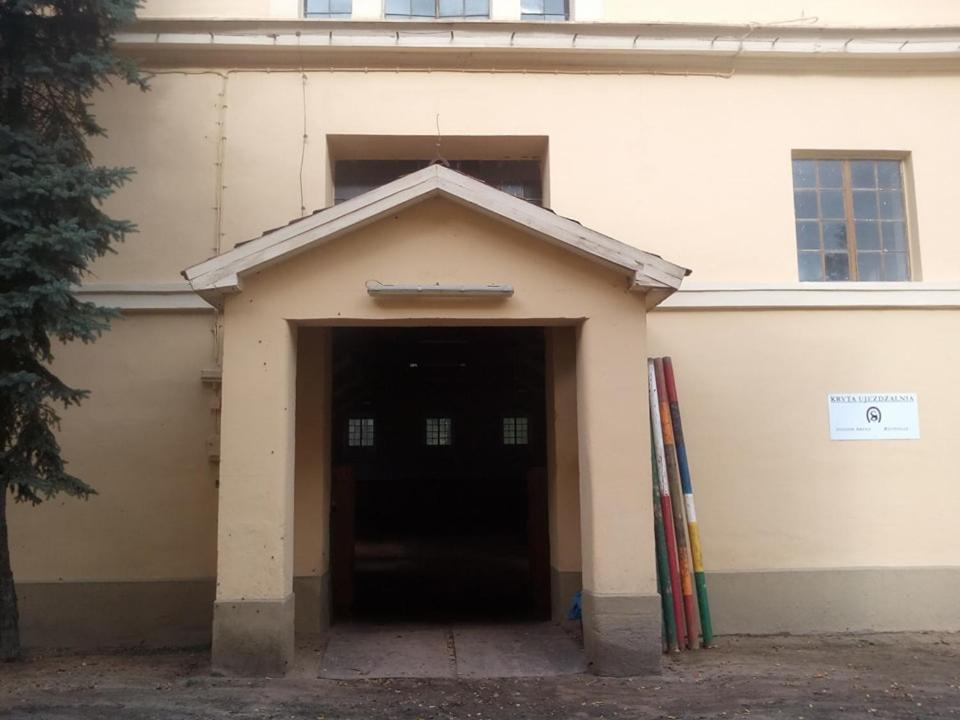 Stado Ogierow Sierakow Hotel Шераков Екстериор снимка