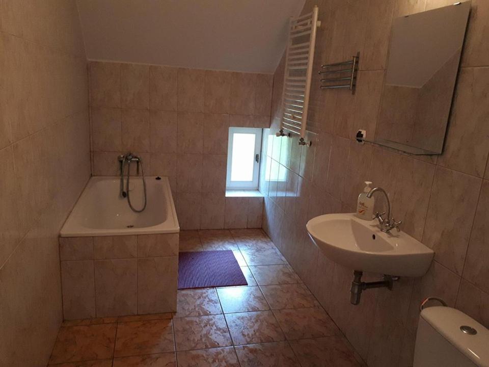 Stado Ogierow Sierakow Hotel Шераков Екстериор снимка